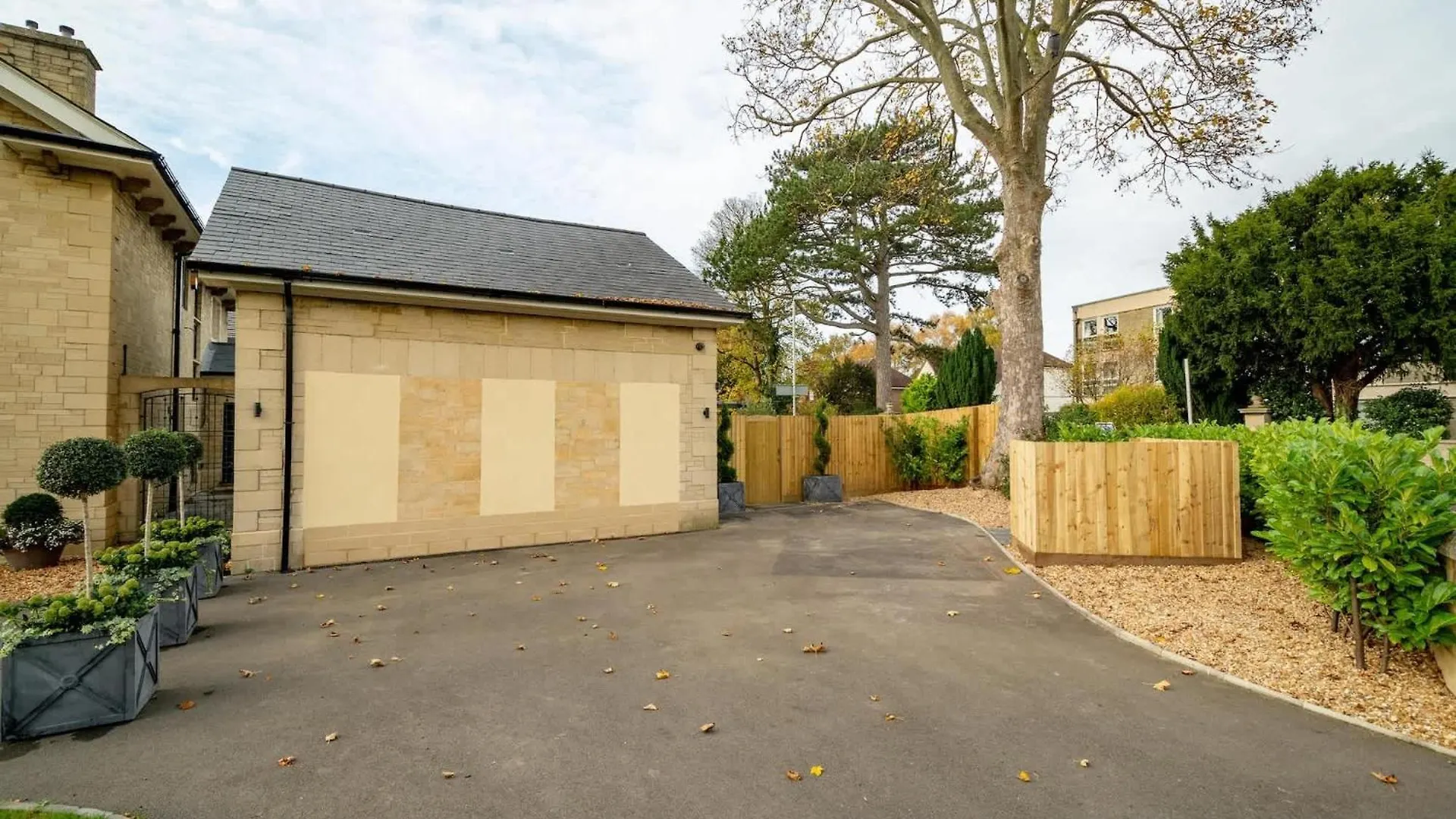 Holiday home The Lodge Private Parking & Garden GLOUCESTERSHIRE United Kingdom